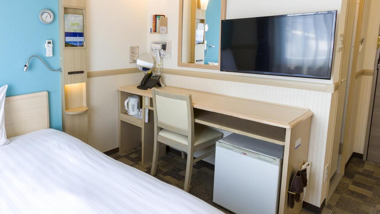 Toyoko Inn Meitetsu Chiryu Ekimae Exterior foto